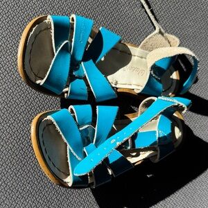 Blue Leather salt waters size 12c
